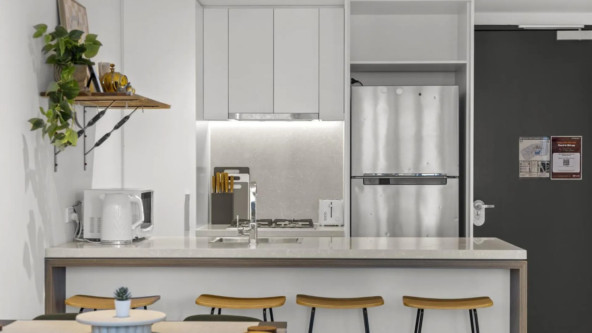 City High-Rise 1-Bed With Pool, Gym And Parking Brisbane Appartement